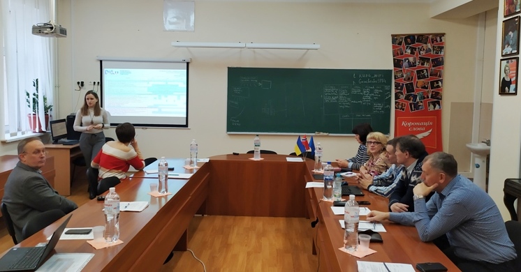 Обговорення основних етапiв проекту.